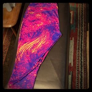Xersion Purple Pink Orange “Lava” Active Leggings!